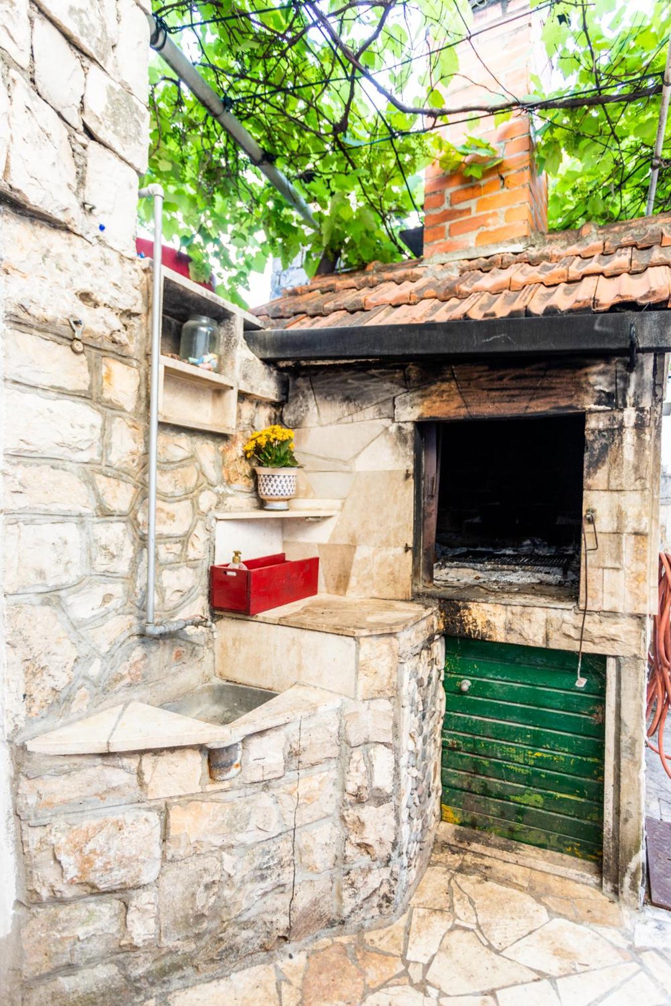 Seaview Holiday Apartments Slatine Dış mekan fotoğraf